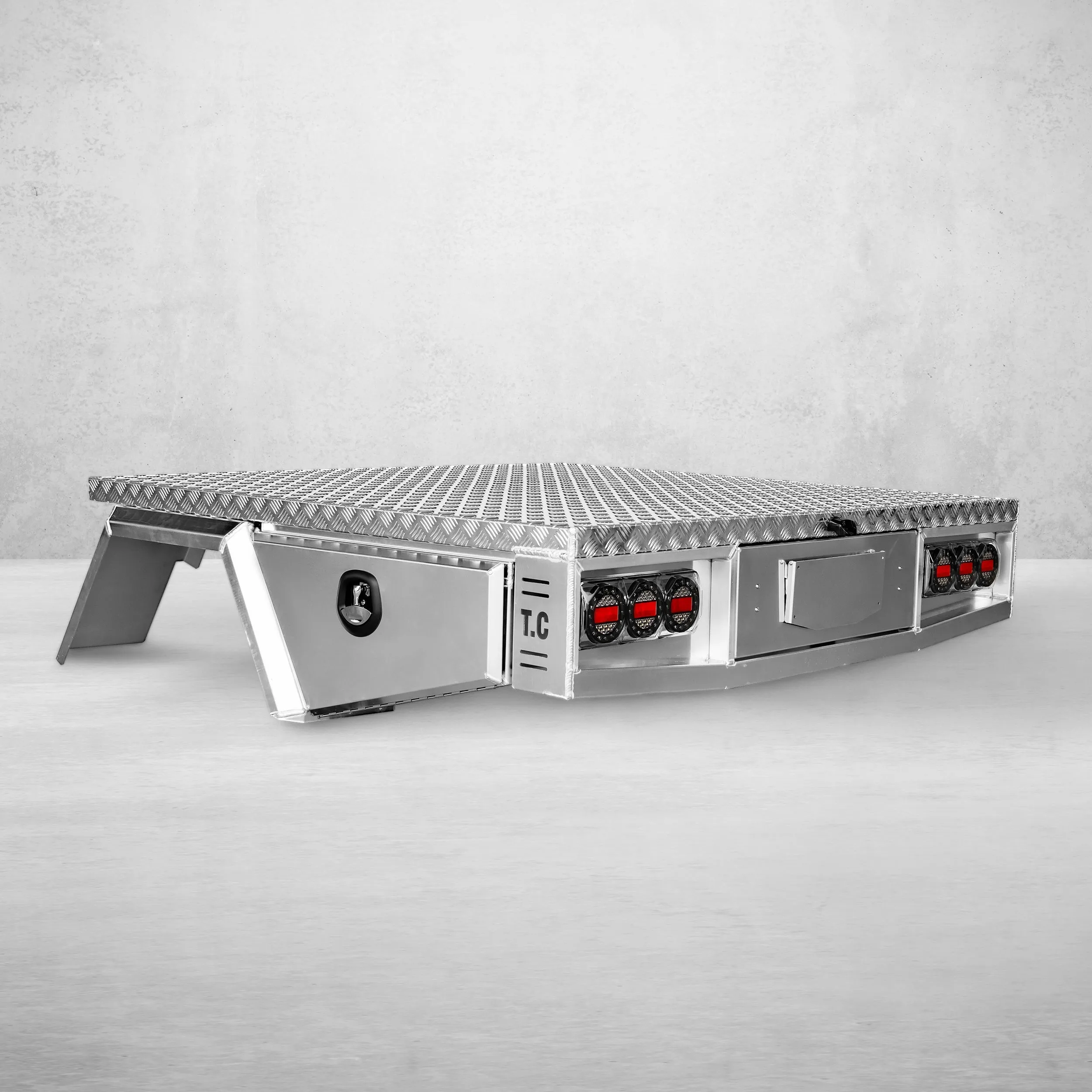 Aluminium Tray 2400mm No Headboard - Alloy