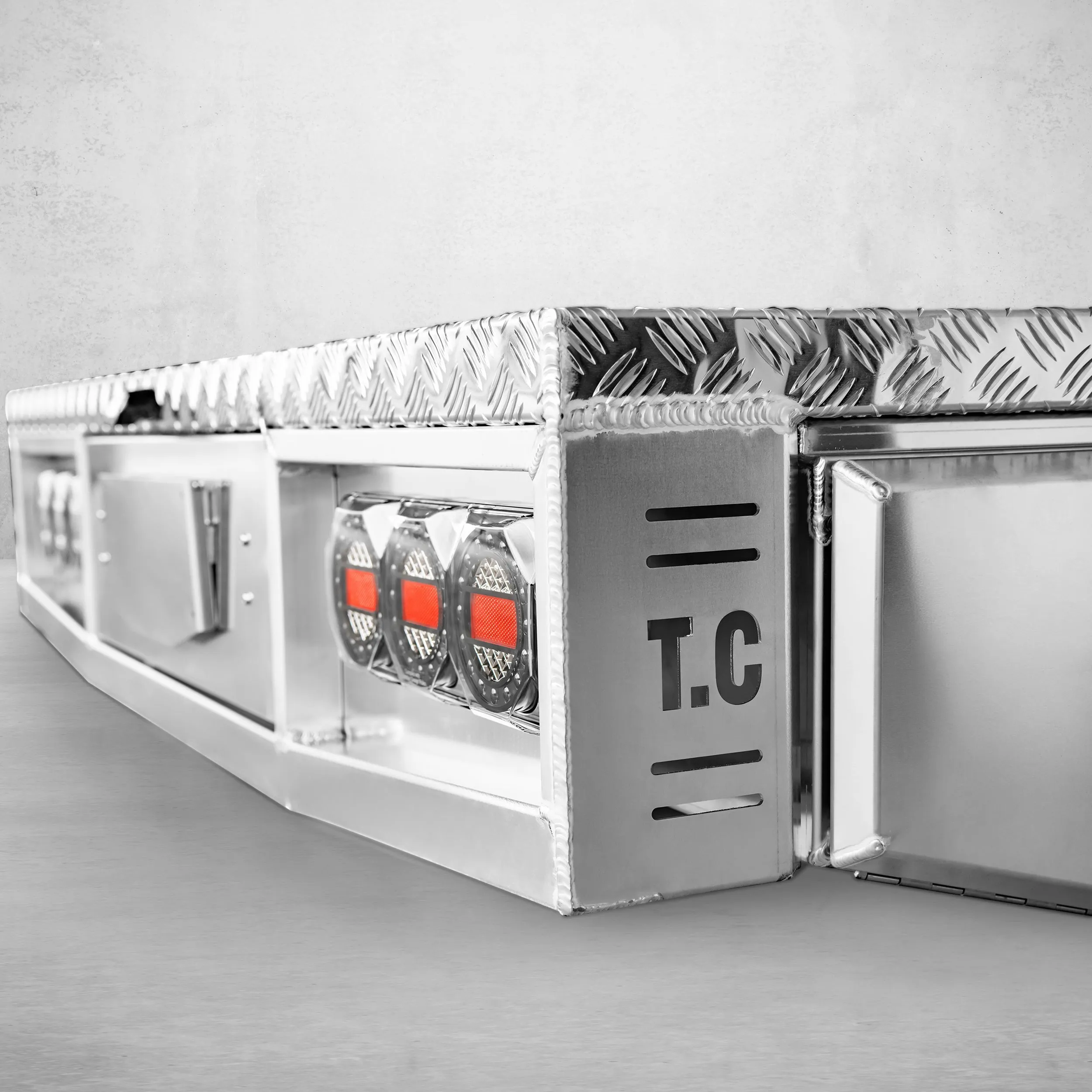Aluminium Tray 2400mm No Headboard - Alloy