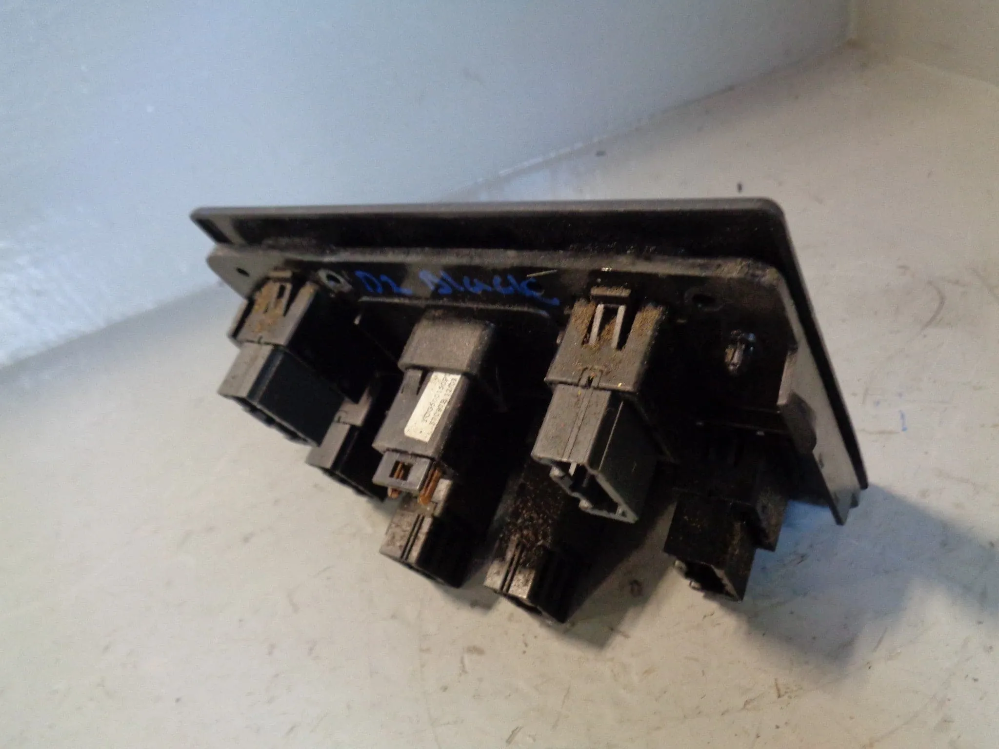 Discovery 2 Electric Window Switch Pack Heated Seats Black Land Rover