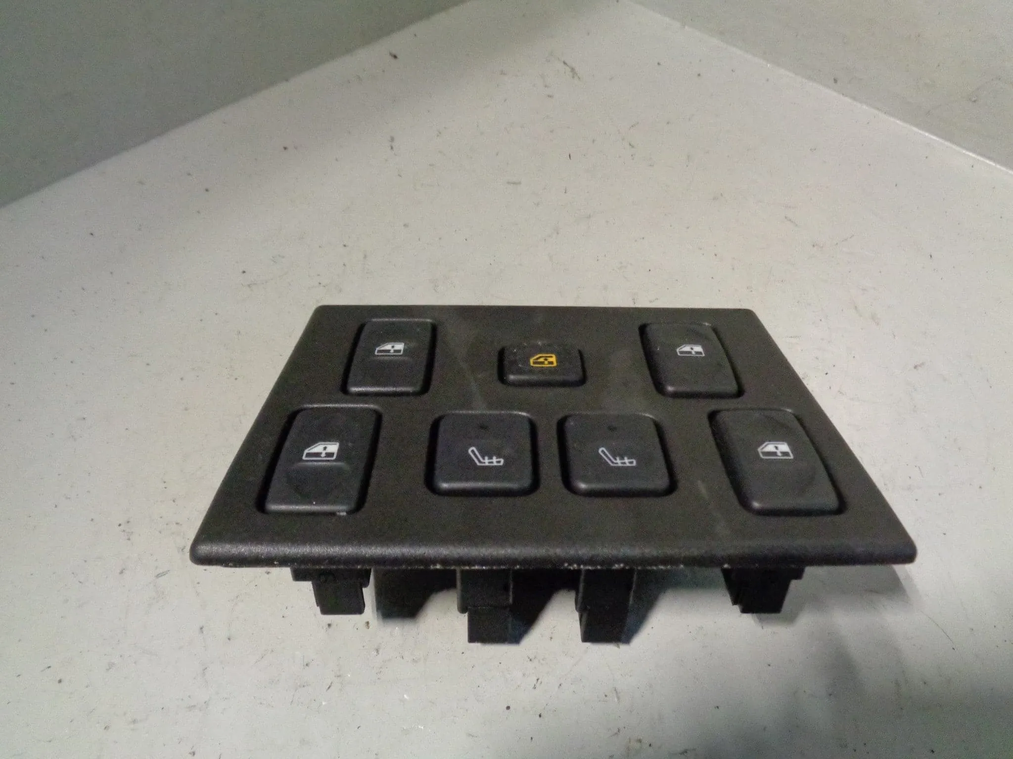 Discovery 2 Electric Window Switch Pack Heated Seats Grey Land Rover L318