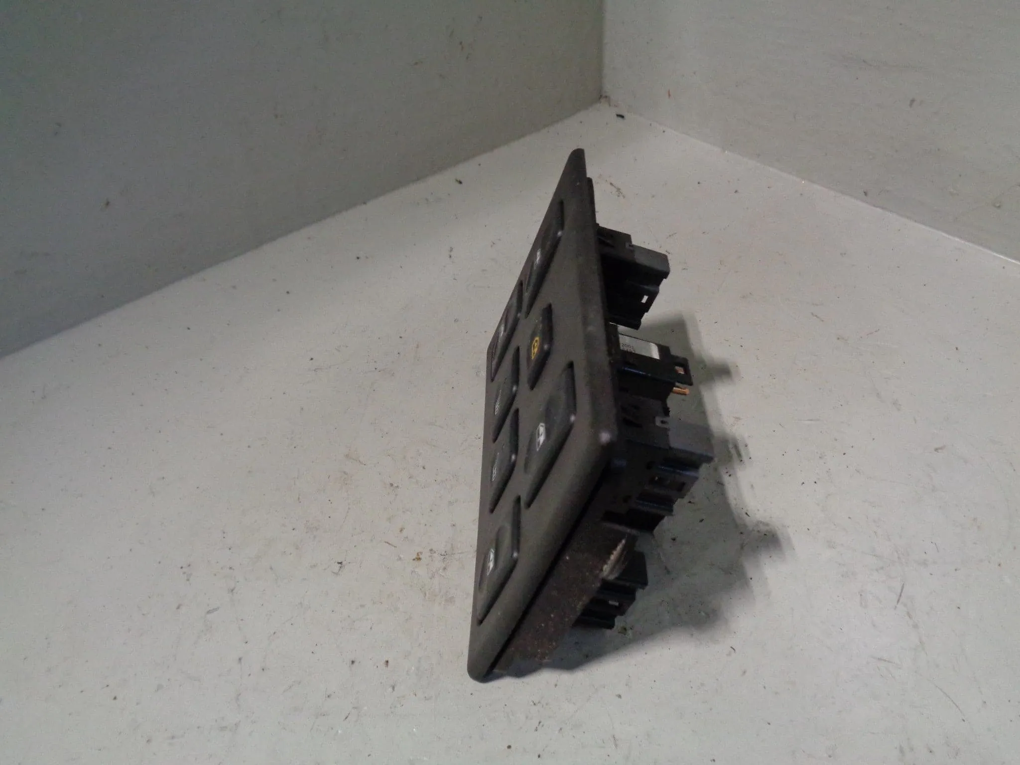Discovery 2 Electric Window Switch Pack Heated Seats Grey Land Rover L318