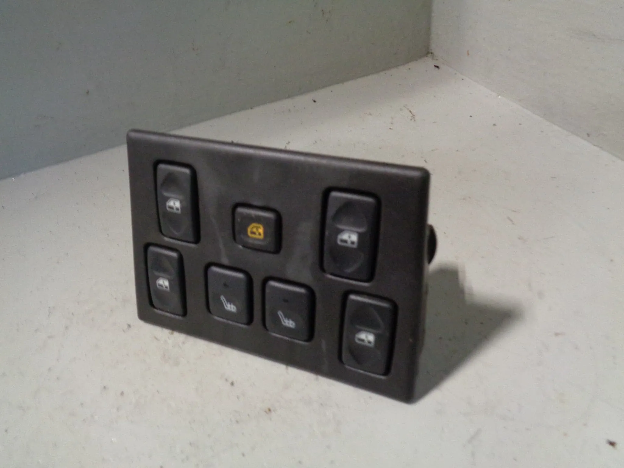 Discovery 2 Electric Window Switch Pack Heated Seats Grey Land Rover L318