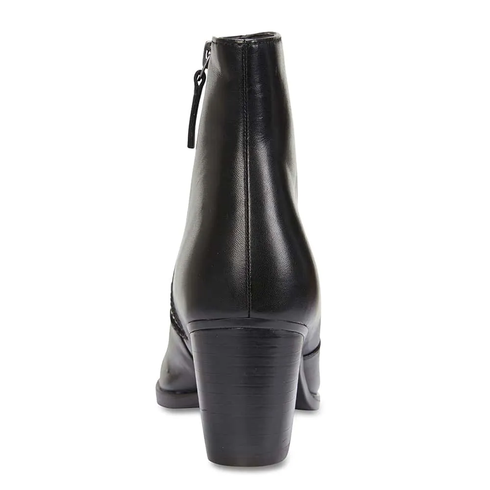 Kiama Boot in Black Leather